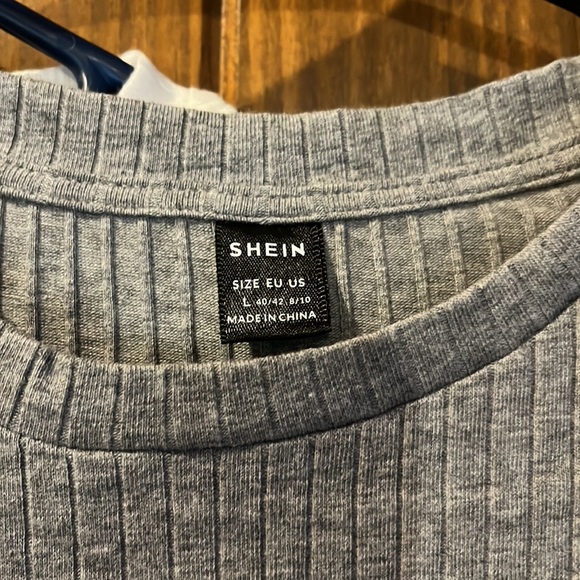 Brand new Shein Crop tops - Picture 2 of 2